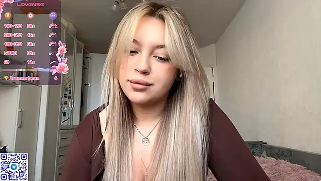 WonderedFlair online show from March 9, 7:23 am