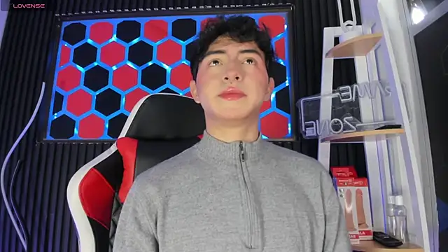 Cristopher Wild online show from April 22, 7:59 pm