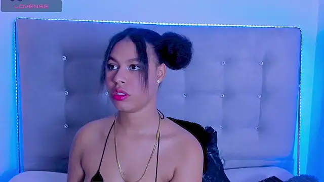 tatianasquirthot online show from June 4, 7:09 pm