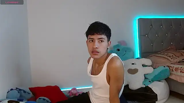 Sebas fire4 online show from April 18, 9:48 pm