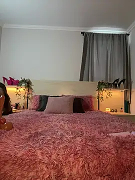 NikkiRylie online show from May 17, 9:55 pm