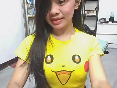 Snapshot of YunaBigCock chatting on July 1, 11:23 am YunaBigCock online show from July 1, 11:23 am