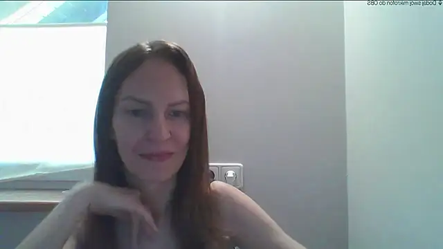 Snapshot of AnnaTight chatting on May 29, 8:23 am AnnaTight online show from May 29, 8:23 am