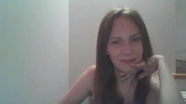 Snapshot of AnnaTight chatting on June 5, 6:35 pm AnnaTight online show from June 5, 6:35 pm