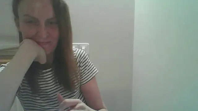 Snapshot of AnnaTight chatting on June 9, 7:36 pm AnnaTight online show from June 9, 7:36 pm