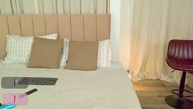 grace clarc online show from June 25, 3:27 pm