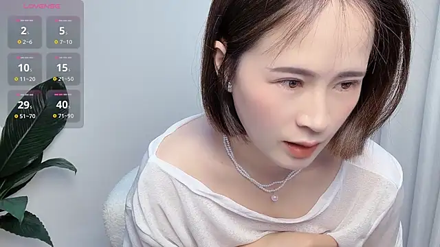 Snapshot of Xiaoyu-99 chatting on April 20, 5:37 pm Xiaoyu-99 online show from April 20, 5:37 pm