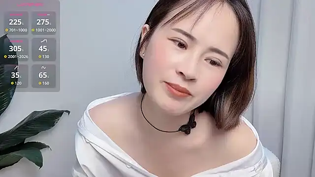 Snapshot of Xiaoyu-99 chatting on April 23, 1:46 pm Xiaoyu-99 online show from April 23, 1:46 pm