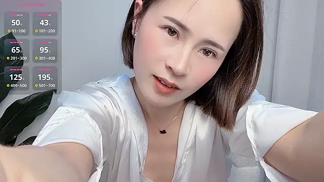 Snapshot of Xiaoyu-99 chatting on April 26, 1:20 pm Xiaoyu-99 online show from April 26, 1:20 pm