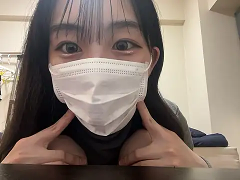 Snapshot of ui__0o chatting on April 13, 1:16 pm ui 0o online show from April 13, 1:16 pm