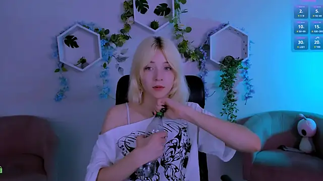 Snapshot of _sabrina_moore chatting on July 11, 6:43 pm sabrina moore online show from July 11, 6:43 pm