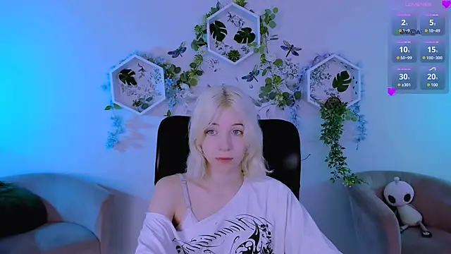 Snapshot of _sabrina_moore chatting on July 28, 7:39 pm sabrina moore online show from July 28, 7:39 pm