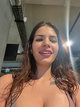 RaniaSnow online show from April 9, 12:32 pm