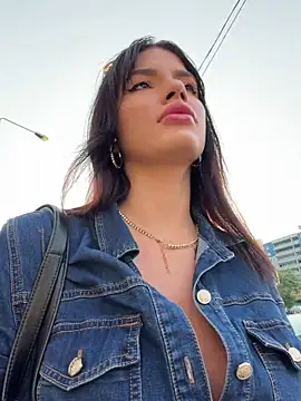 RaniaSnow online show from July 19, 4:05 am