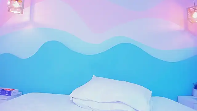 Snapshot of Corina_Taylor12 chatting on June 5, 12:44 pm Corina Taylor12 online show from June 5, 12:44 pm
