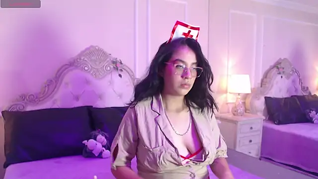 YayaQueen online show from March 30, 12:06 pm