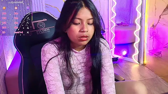 Maile Tay online show from March 31, 3:08 am