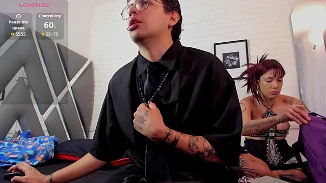 Snapshot of dalhia_and_hades chatting on July 29, 12:25 pm dalhia and hades online show from July 29, 12:25 pm