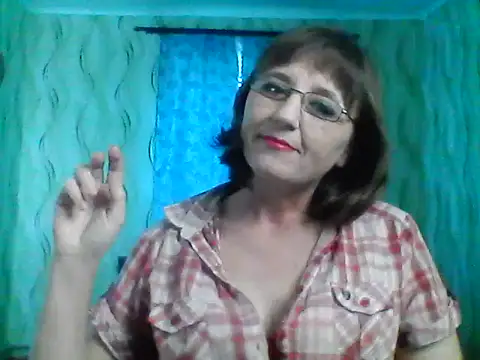 Alisaprice077 online show from April 15, 8:54 am