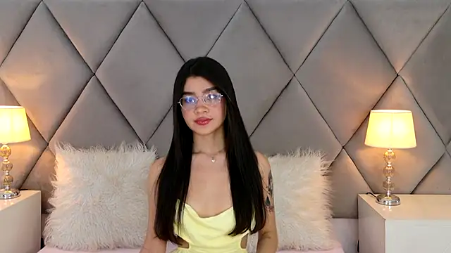 Snapshot of OliviaDiaz chatting on May 30, 8:06 pm OliviaDiaz online show from May 30, 8:06 pm