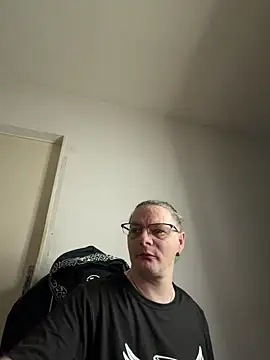 Darkzhor online show from March 12, 5:24 am