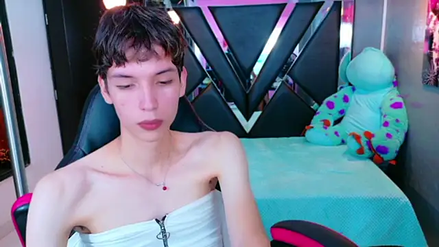 Snapshot of Stefany_PiInk chatting on May 17, 12:56 pm Stefany PiInk online show from May 17, 12:56 pm