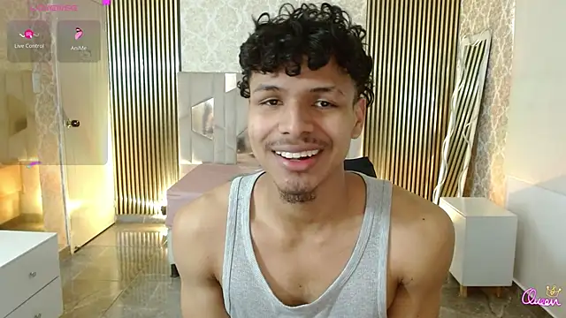 Snapshot of kairo_tay chatting on March 21, 12:21 pm kairo tay online show from March 21, 12:21 pm