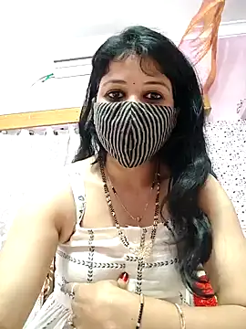 Snapshot of Rani_Mukherjee7676 chatting on April 19, 7:18 am Rani Mukherjee7676 online show from April 19, 7:18 am