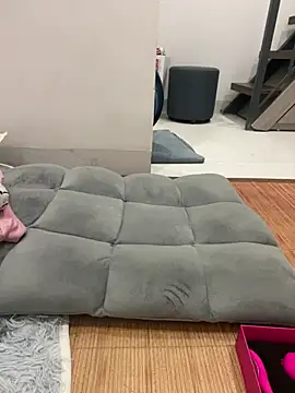 Lyn baby online show from June 4, 6:36 pm