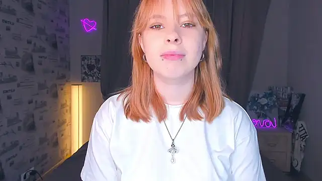 NiaHodge online show from March 17, 7:12 am