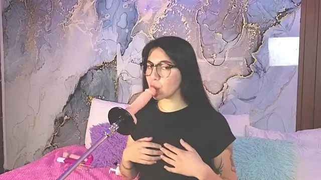 Snapshot of abbycandhy chatting on July 24, 2:15 pm abbycandhy online show from July 24, 2:15 pm