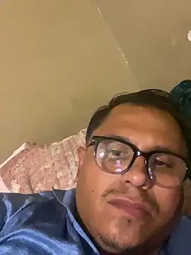 cornewee20 online show from March 7, 5:10 pm