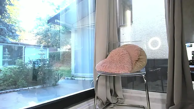 Snapshot of ScarletFlameee chatting on July 7, 5:43 am ScarletFlameee online show from July 7, 5:43 am