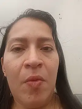 Snapshot of Dr_Edna_naughty chatting on June 23, 2:59 pm Dr Edna naughty online show from June 23, 2:59 pm
