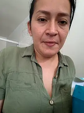 Snapshot of Dr_Edna_naughty chatting on July 18, 8:56 pm Dr Edna naughty online show from July 18, 8:56 pm
