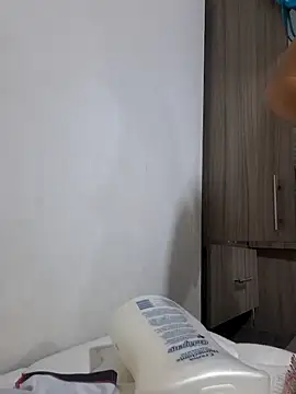 Snapshot of Dr_Edna_naughty chatting on July 19, 2:21 pm Dr Edna naughty online show from July 19, 2:21 pm
