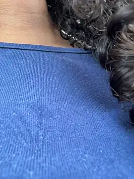 Bunny fire online show from April 8, 7:03 pm