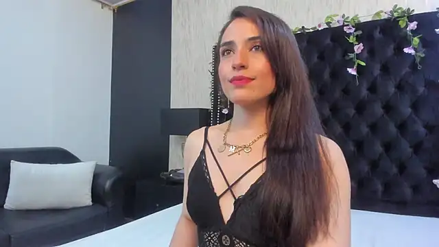 Snapshot of MeganNightt chatting on May 11, 7:33 pm MeganNightt online show from May 11, 7:33 pm