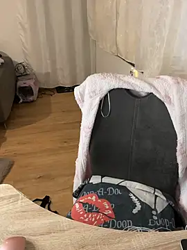 Fiebie licious  online show from March 9, 9:08 pm