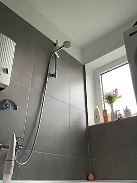 Fiebie licious  online show from March 31, 6:25 am