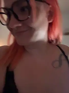 Snapshot of Fiebie_licious_ chatting on June 7, 12:59 am Fiebie licious online show from June 7, 12:59 am