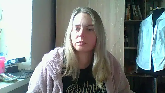 Mollie365 online show from April 4, 10:57 am