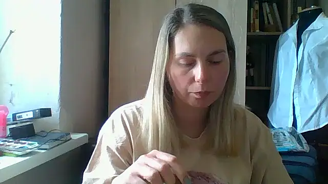 Mollie365 online show from April 14, 9:15 am