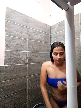 Snapshot of Party-hot chatting on March 8, 7:17 pm Party-hot online show from March 8, 7:17 pm