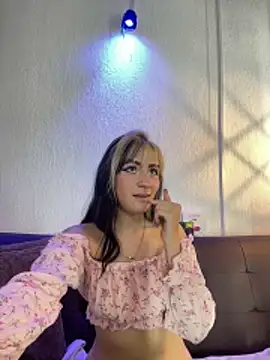 melodygirl2   online show from April 21, 7:28 pm