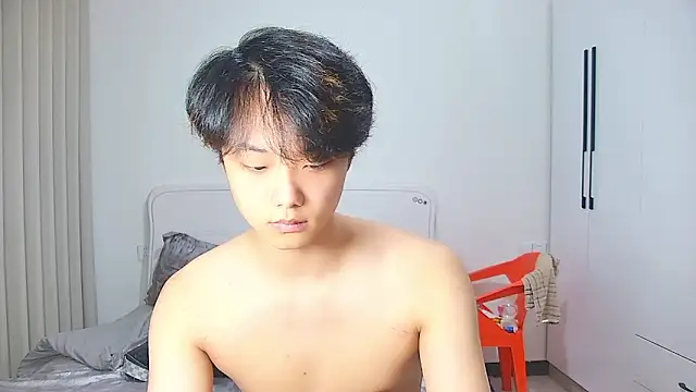 icecream-002 online show from June 3, 12:19 pm
