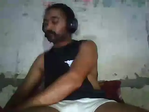 Snapshot of Parm_randhawa chatting on June 14, 4:53 pm Parm randhawa online show from June 14, 4:53 pm