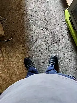 Snapshot of Alexdu89 chatting on March 9, 9:24 am Alexdu89 online show from March 9, 9:24 am