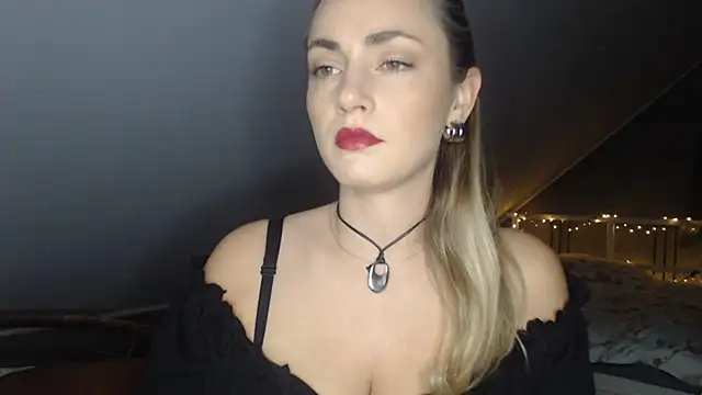ScarlettSensitive online show from June 16, 8:11 pm