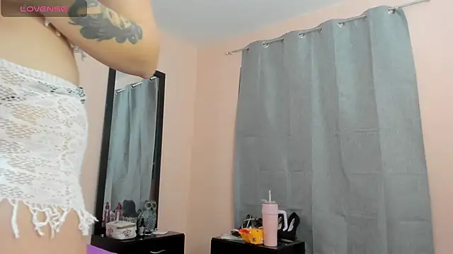 brigitt3 online show from April 23, 1:46 pm